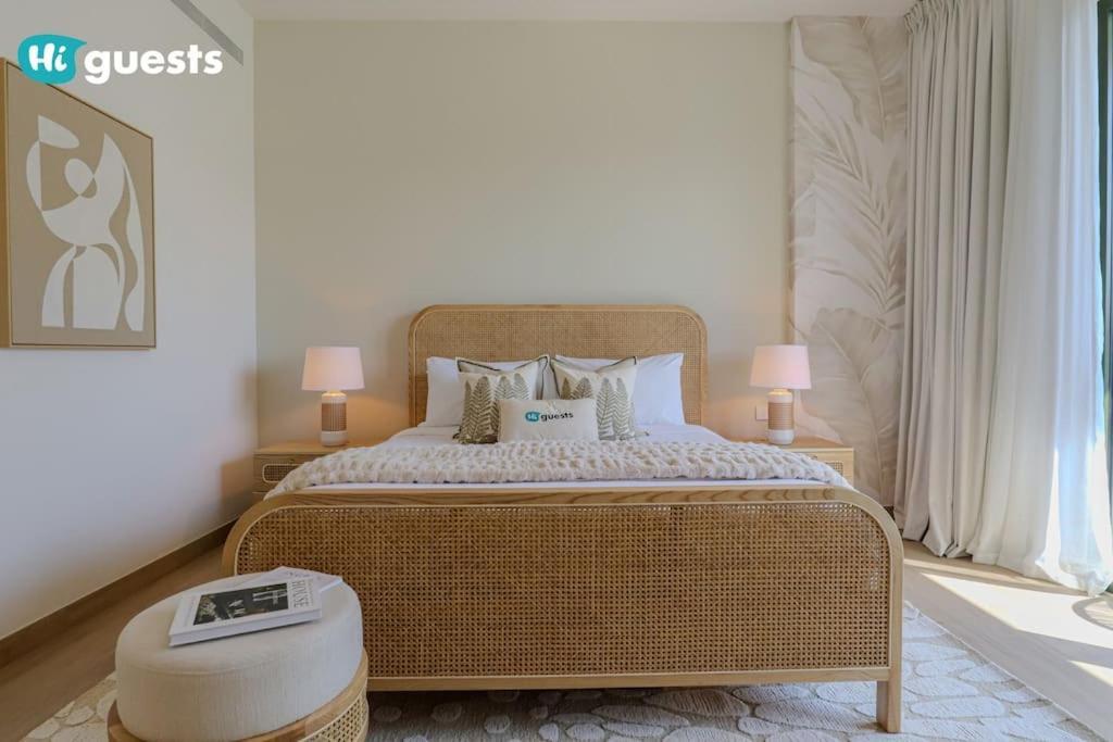 Higuests - Beachfront Living Stunning 4 Bedroom With Maid's Dubai